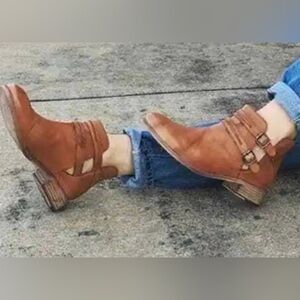 Diba True® Anthropology Road Map Double Strap Ankle Bootie Sz 7.5